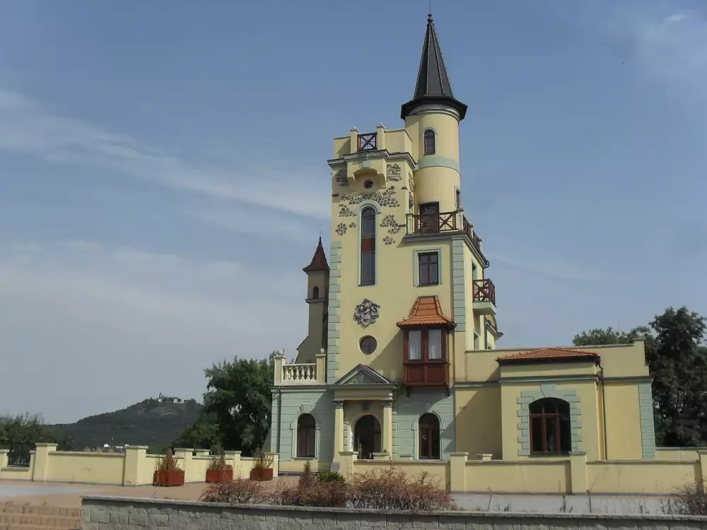 Restaurace Na Pozemním Hokeji